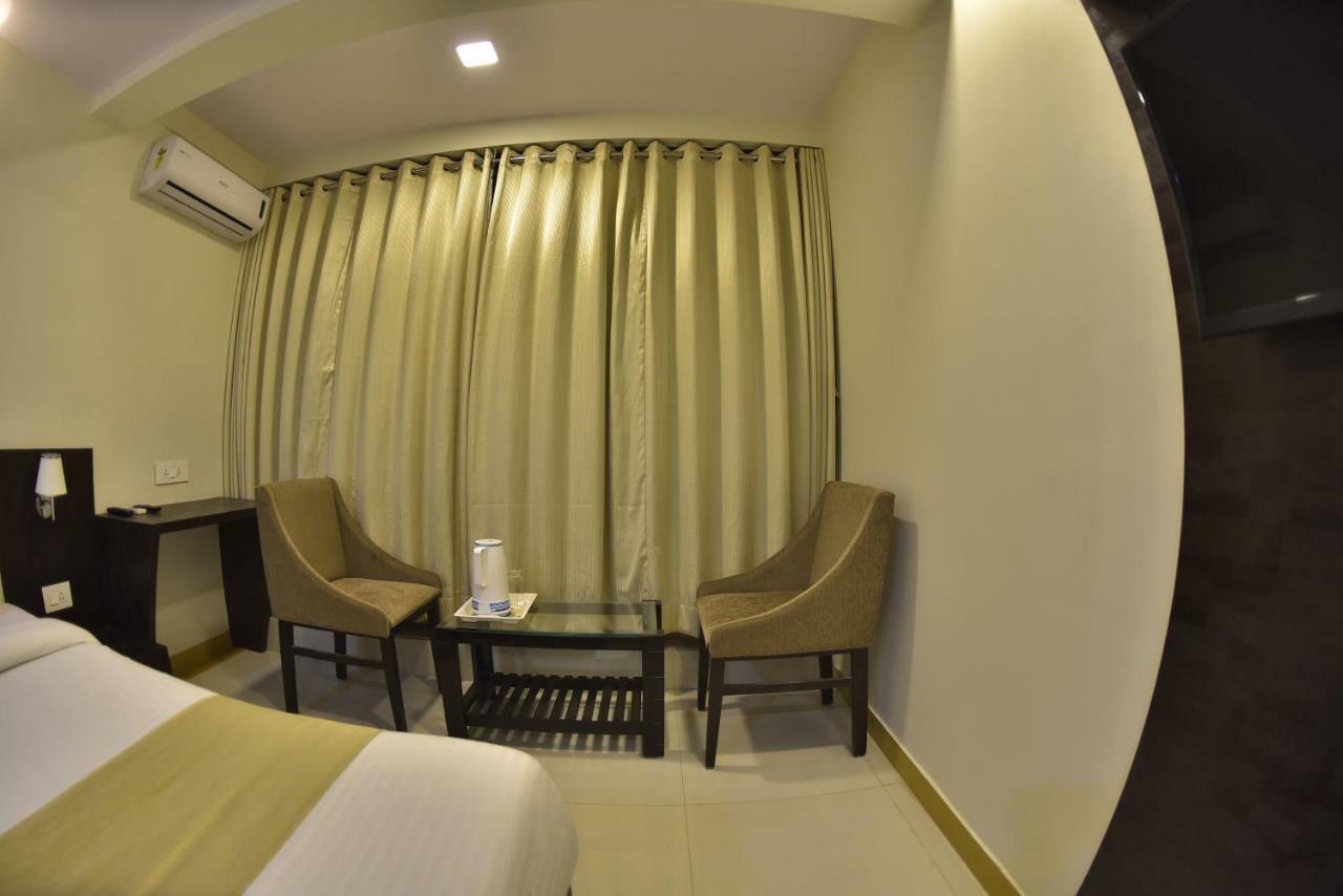 Fabexpress Time Square Hotel Thane Luaran gambar
