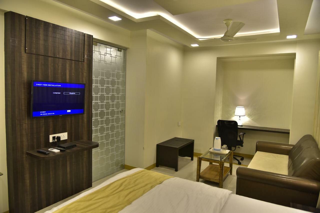 Fabexpress Time Square Hotel Thane Luaran gambar